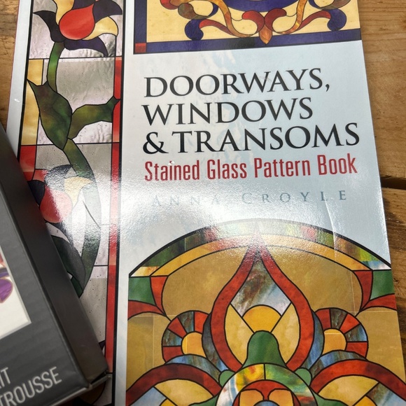 Stained Glass Pattern Books/Kit - Picture 4 of 5